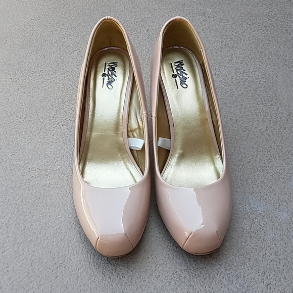 Mossimo Shoes - 🌺!!HOST PICK!🌺MOSSIMO BLUSH PATENT LEATHER PUMPS